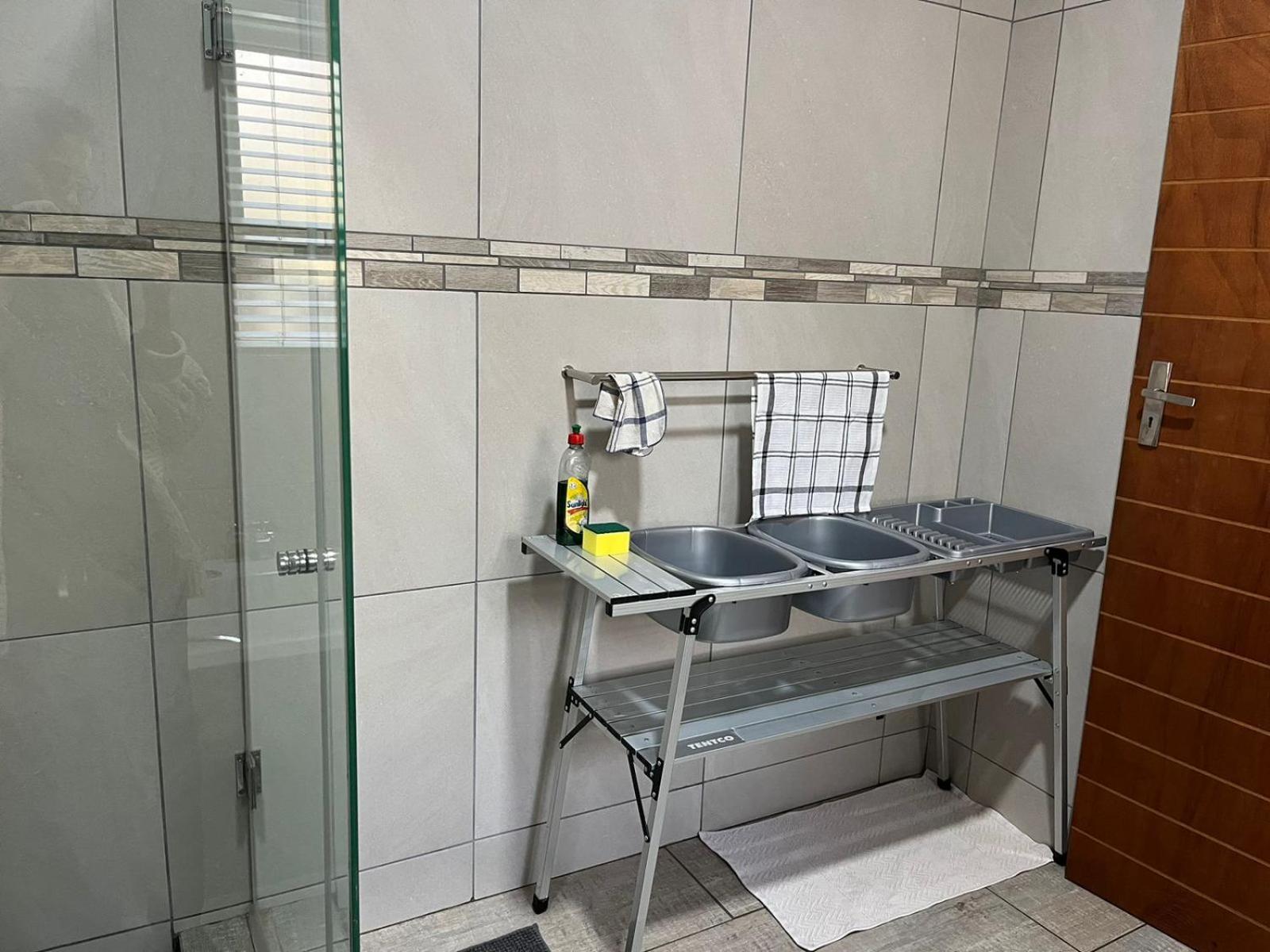 Douwe Cottages พริทอเรีย ภายนอก รูปภาพ